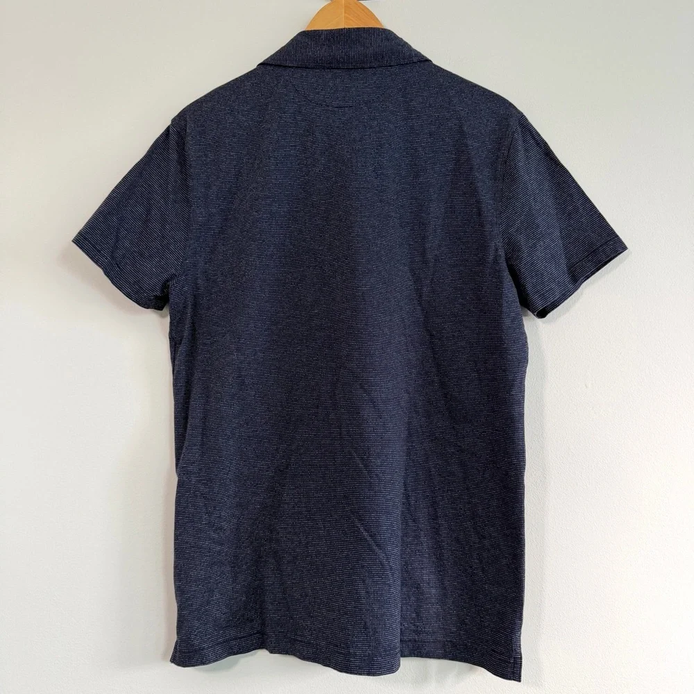 Banana Republic Luxury Touch Button Blue Short Sleeve Shirt Men’s Size Large